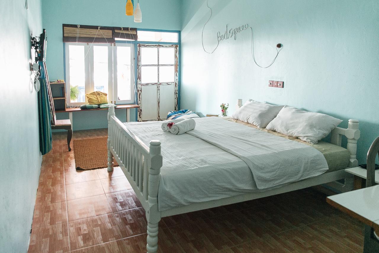 אונה ואטונה Bedspace Beach מראה חיצוני תמונה