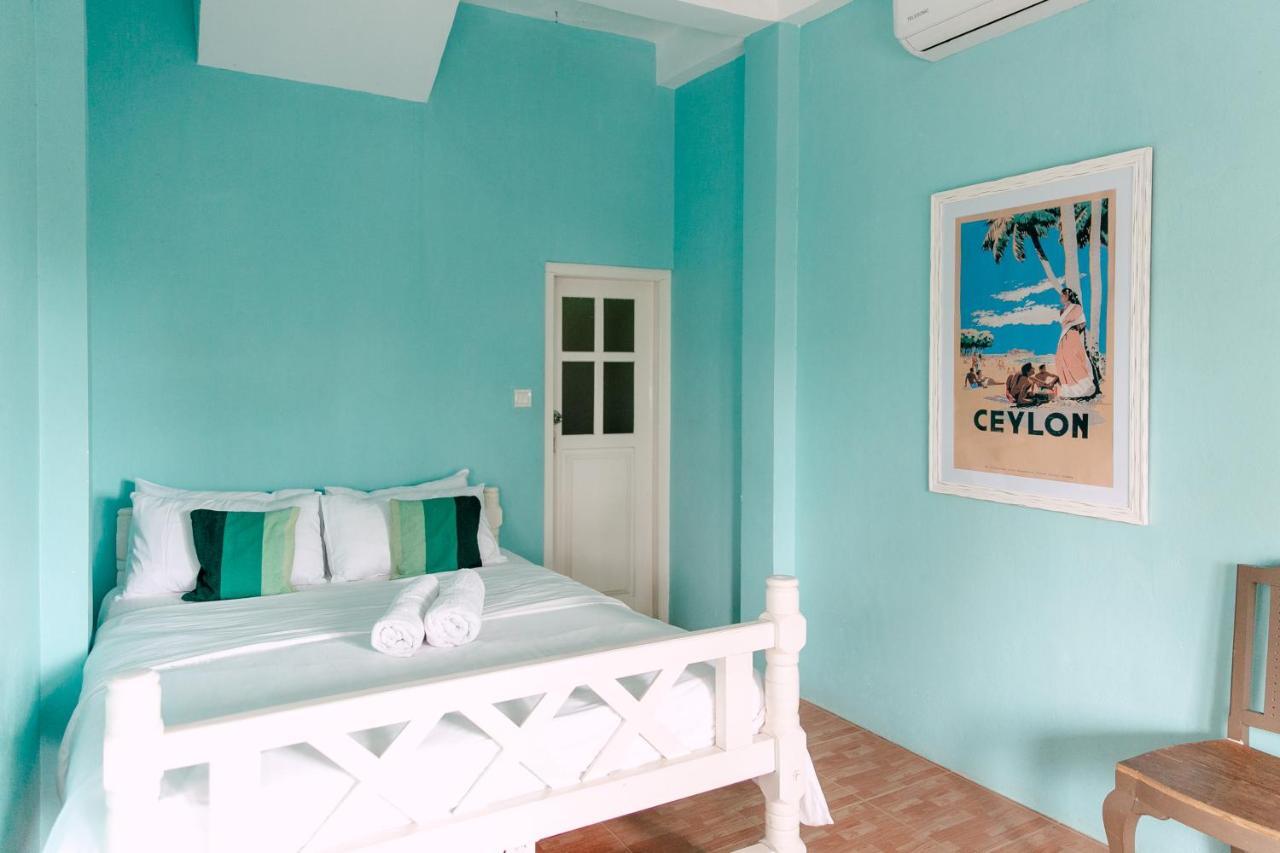 אונה ואטונה Bedspace Beach מראה חיצוני תמונה